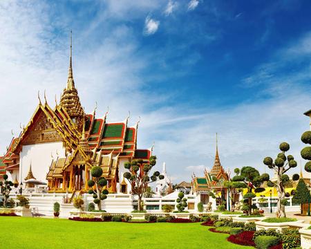 Grand Palace with Emerald Buddha Reclining Half Day Tour