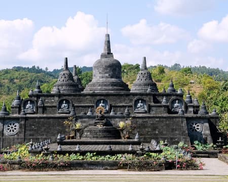 Denpasar City Tour + Poputan Square + Padang Padang Beach