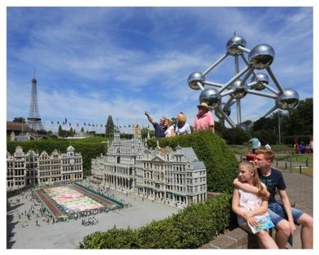 Tootbus Hop-on hop-of Brussels Discovery + Mini Europe