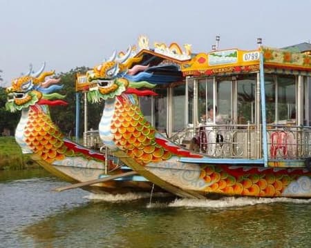 Half Day Sightseeing on Perfume River by Dragon Boat - Private