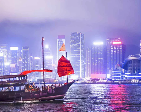 A Night in Victoria Harbour: Aqua Luna Cruise