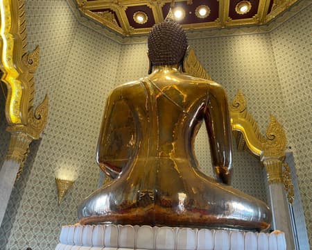 Enroute Pattaya Hotel to Bangkok Hotel + Golden Buddha + Marble Buddha + Gems Gallery -Private Transfers