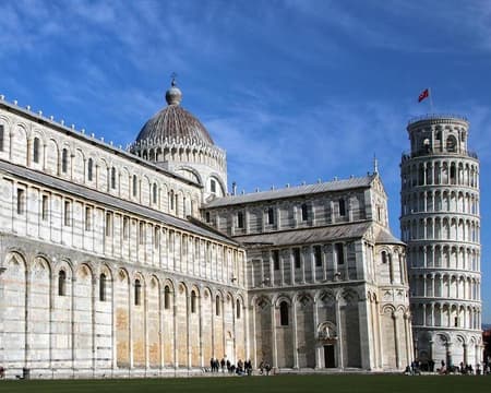 CNA - THE VIEW OF PISA FROM ABOVE: BETWEEN ART AND TRADITION