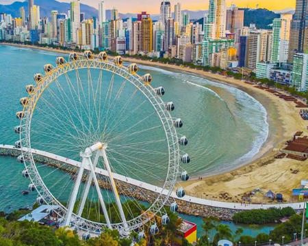 Transfer regular Aeroporto de Navegantes / Hotel em Balneário Camboriú ou Itajaí / Aeroporto de Navegantes + City Tour em Balneário Camboriú