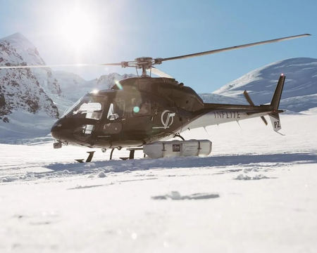 Mt Cook Day Tour with The Helicopter Line Tasman Glacier Heli Hike from Queenstown