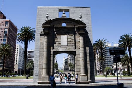 City Tour Montevideo con Almuerzo y Recogida