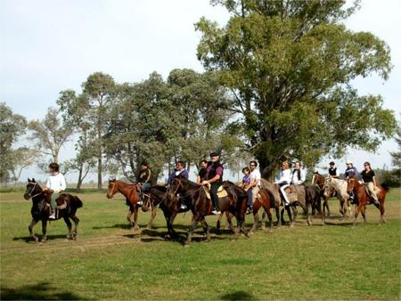 Experiencia Gaucha en Estancia Don Silvano con Almuerzo y Recogida