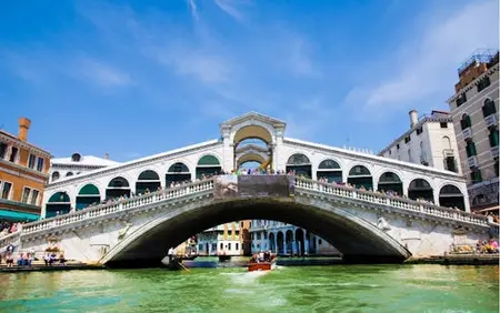 "A Story of Lust and Love", exploration game in Venice