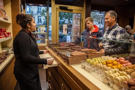 Paris French Sweets Tasting Tour with Pastries and Chocolates