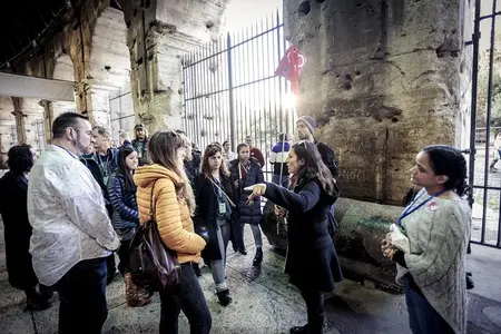 Ancient Rome Guided Tour: Colosseum, Forum and Palatine - Pick up