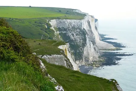 White Cliffs of Dover & Historic Canterbury Day Tour from London