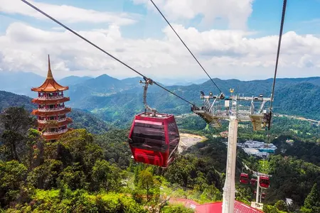 Viagem Privada às Terras Altas de Genting e Batu Caves com Bilhete de Teleférico