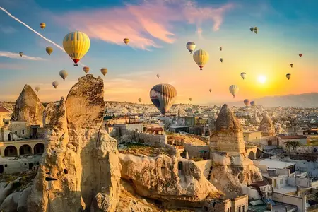 Cappadocia Hot Air Balloon Ride Over Göreme with Drinks