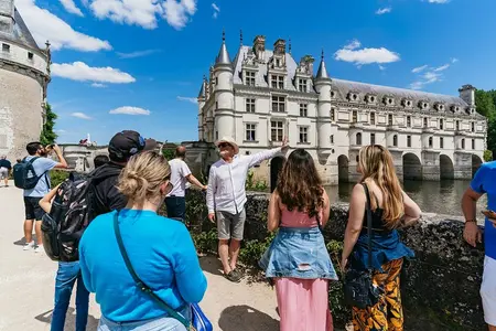 Loire Valley Castles Day Trip from Paris with Wine Tasting