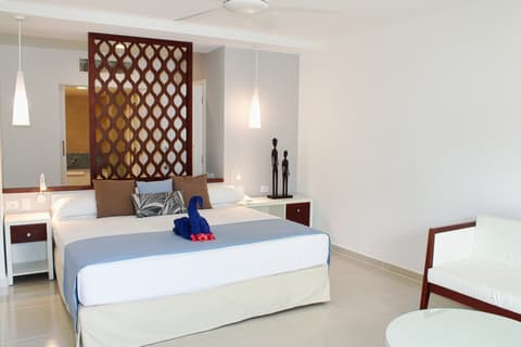 Gran Muthu Ensenada, 