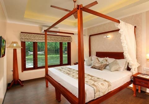 Pulickattil Houseboats, 