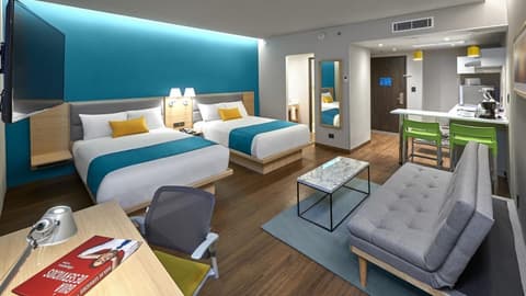 City Express Suites by Marriott Cancun Aeropuerto Riviera, 