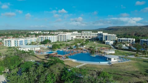 Gran Muthu Almirante Beach, 