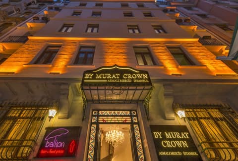 By Murat Crown Hotel, 