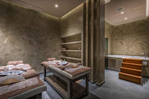 Alexandra Beach Resort & Spa, 