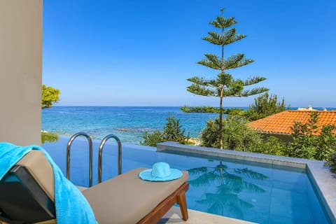 Alexandra Beach Resort & Spa, 