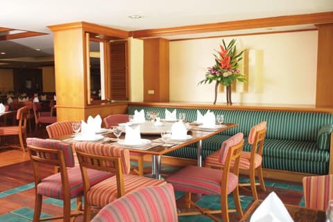 Long Beach Cha Am Hotel, 