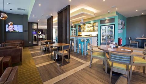 Premier Inn Premier Inn London Tolworth, 