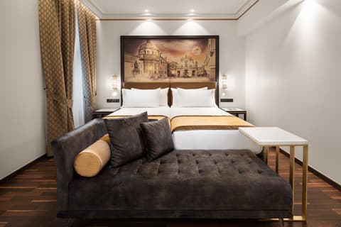 AUREA LEGENDS BY EUROSTARS HOTEL COMPANY, 