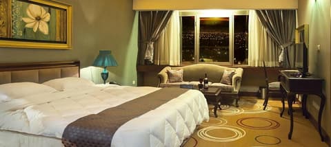 GRAND HOTEL SHIRAZ, 
