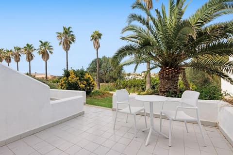 FlipFlop Cala Mandia, 