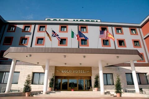 GOLD HOTEL, 