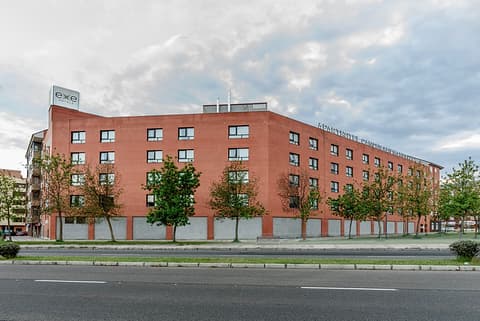 EXE APARTHOTEL CAMPUS SAN MAMES, 