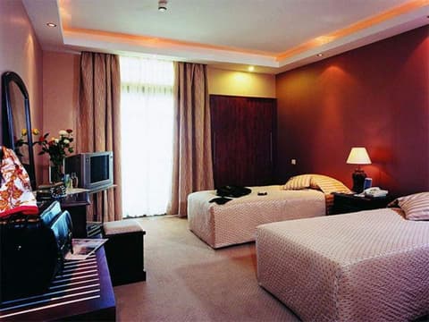 KOWSAR HOTEL ISAFAN, 