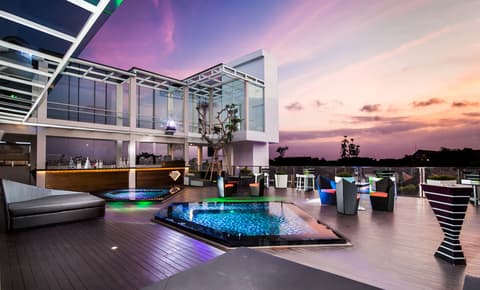 FASHION HOTEL LEGIAN, 