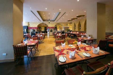 Mercure Grand Hotel Seef - All Suites, 