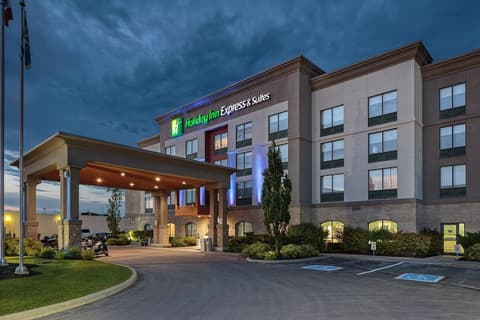 Holiday Inn Express & Suites Belleville, 