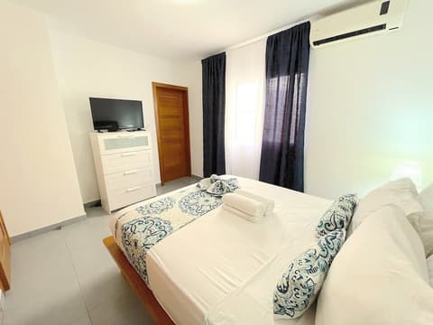 Relax Studios Deluxe Pool Wifi Beach, 