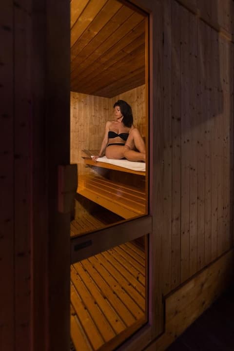 Aurora & Del Benessere, 