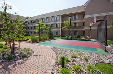 Staybridge Suites Mpls Maple Grove/Arbor Lakes, 