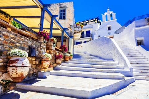 Escape to Naxos, 3 Days