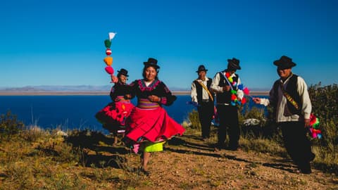 Esperienza privata di 3 giorni nella comunità del Lago Titicaca: Luquina, Uros e Taquile