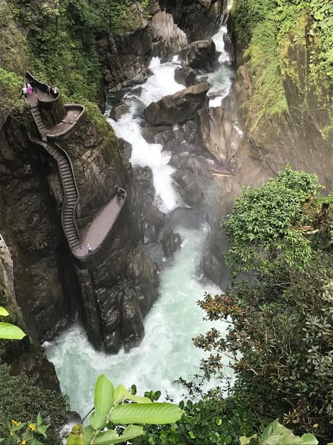 5 Días Quito y sus alrededores: Cotopaxi, Quilotoa y las aguas termales de Baños, tour privado