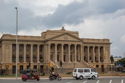 City Break, Colombo Stopover