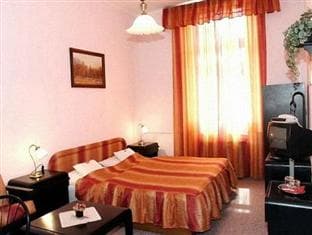 Hotel Romantik Eger, 