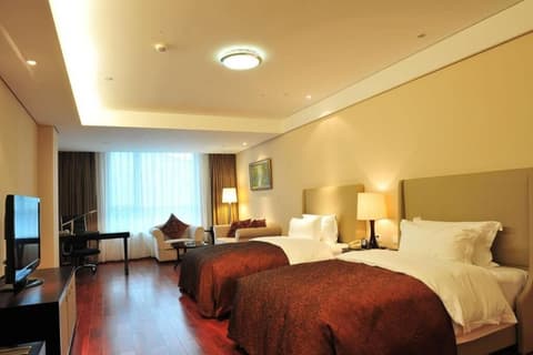 Hua Bin International Hotel, 