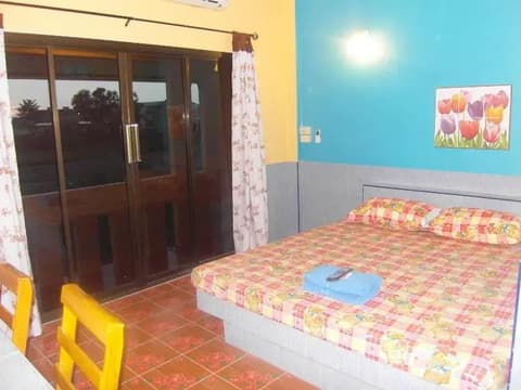 RueangSriSiRi Guest House 2, 