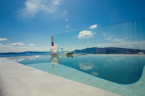 Alta Mare By Andronis, 