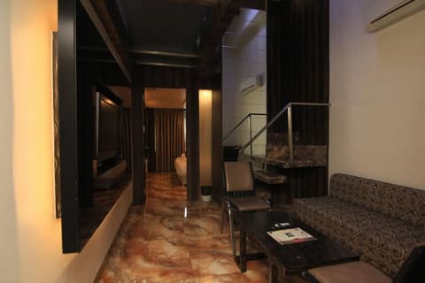 Kumar Resort and Amusement, 