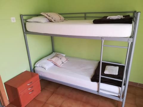 Barullo Café Bar Albergue, 