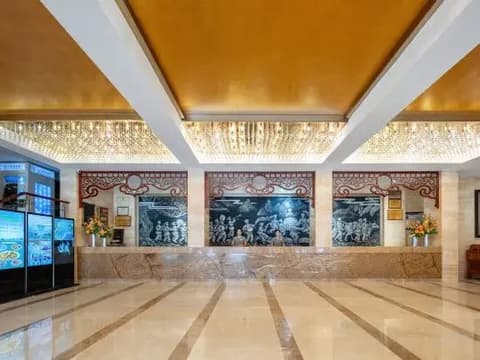 Phoenix International Hotel, 